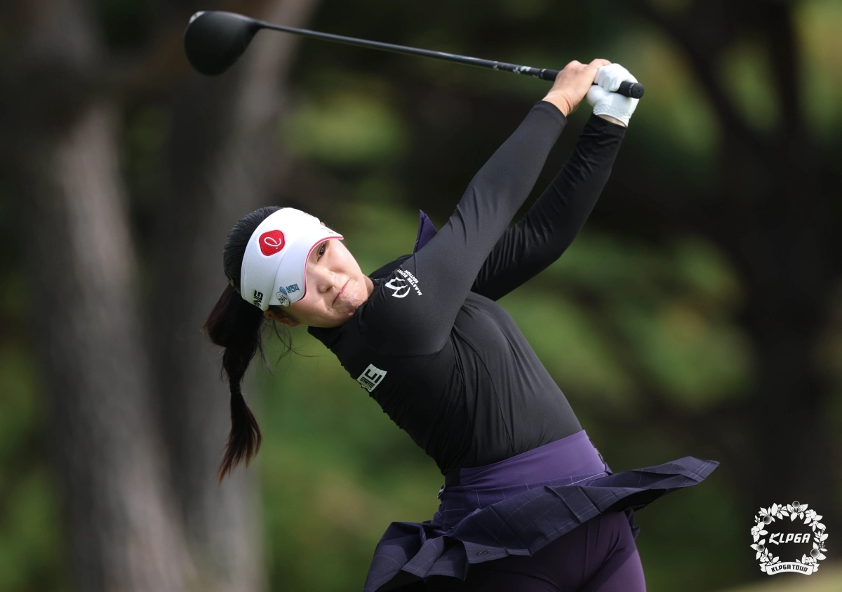 유현조의 드라이버 티샷. KLPGA 제공.