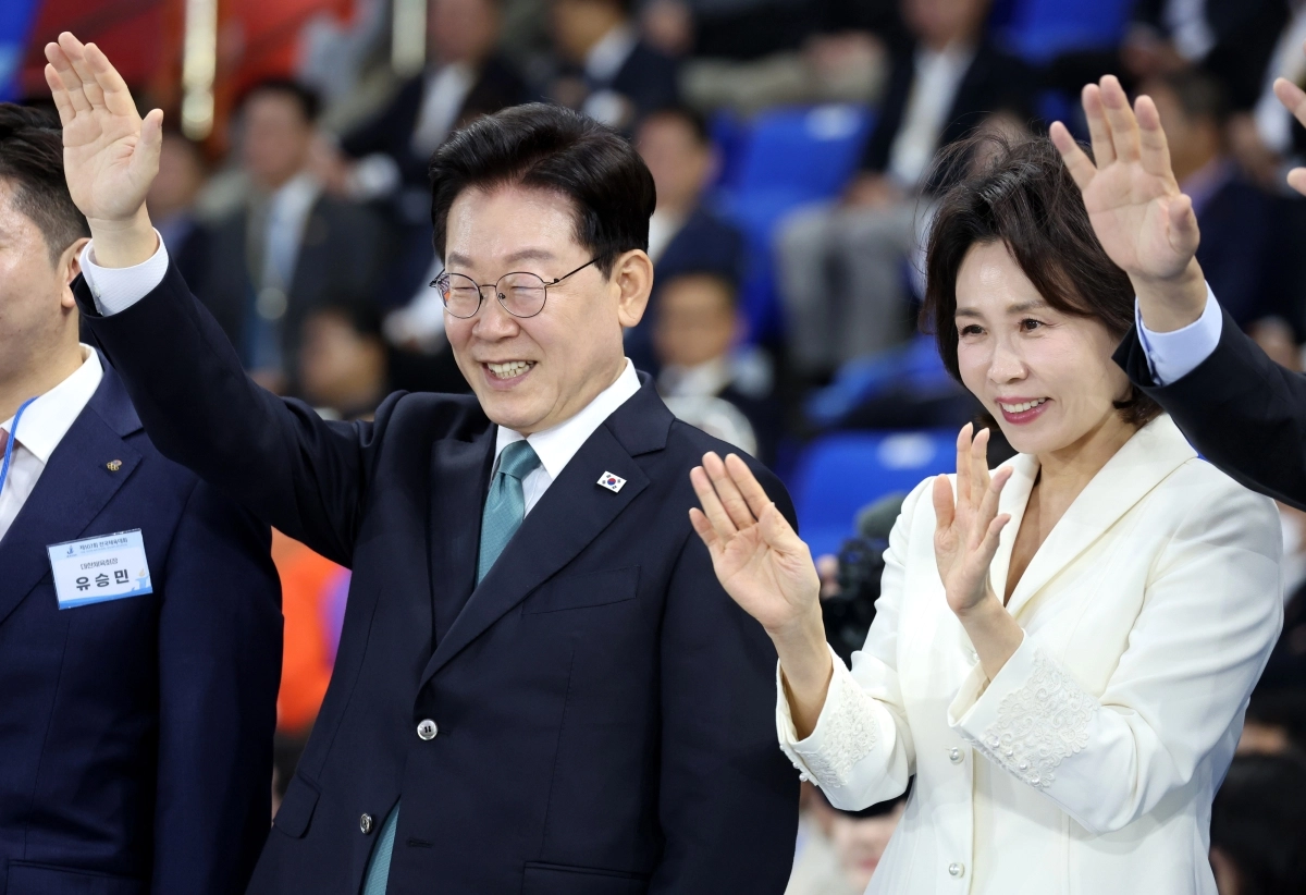 이재명 대통령 부부, 전국체전 개막식 참석
