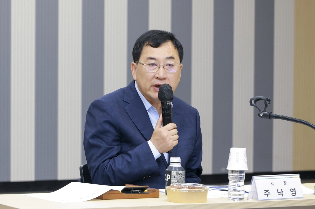 주낙영 경북 경주시장이 19일 열린 스마트도시 계획 수립 용역 착수보고회에서 발언하고 있다. 경주시 제공