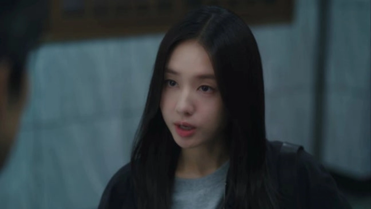 18일 방송된 KBS2TV 토일드라마 ‘너 말고 다른 연애’에서 여주인공 이미도(안은진)이 남성에게 “너를 성추행할거야”라고 윽박지르는 장면이 나왔다. 자료 : KBS 드라마 유튜브