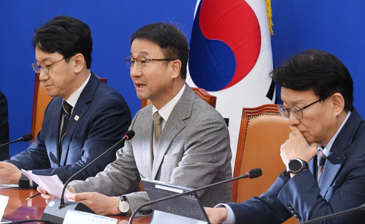 한병도 더불어민주당  원내대표가 20일 국회에서 열린 국정감사대책회의에서 발언 하고 있다.2026.10.20 안주영 전문기자