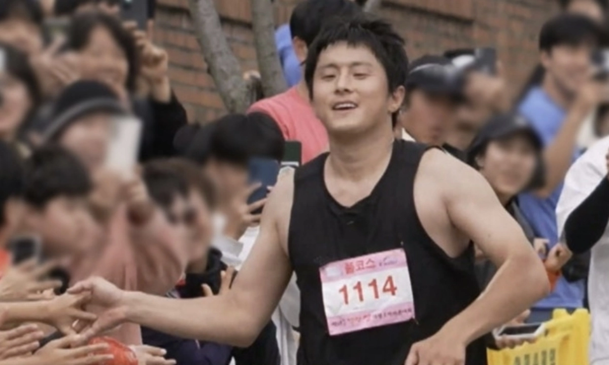 웹툰 작가 겸 방송인 기안84가 마라톤 풀코스에 도전하는 모습. 자료 : MBC ‘나 혼자 산다’