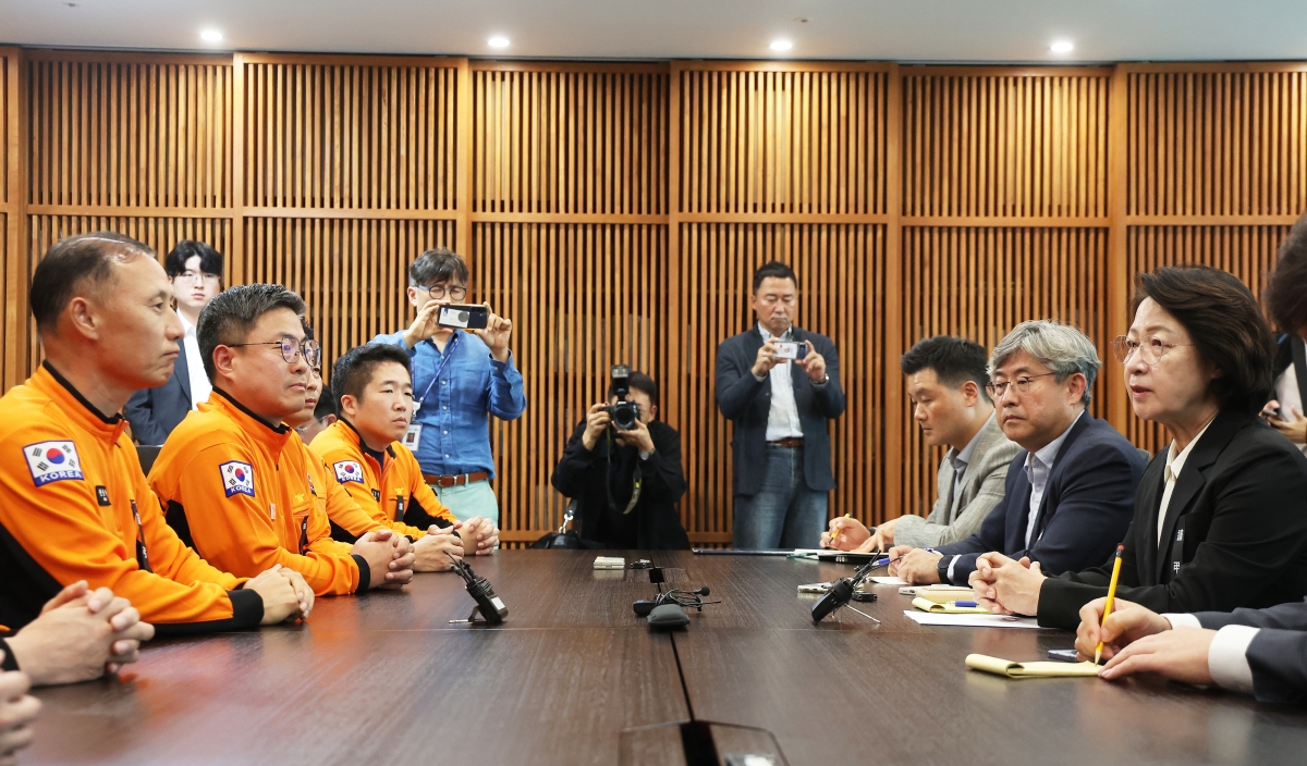 소방관 만난 추미애
