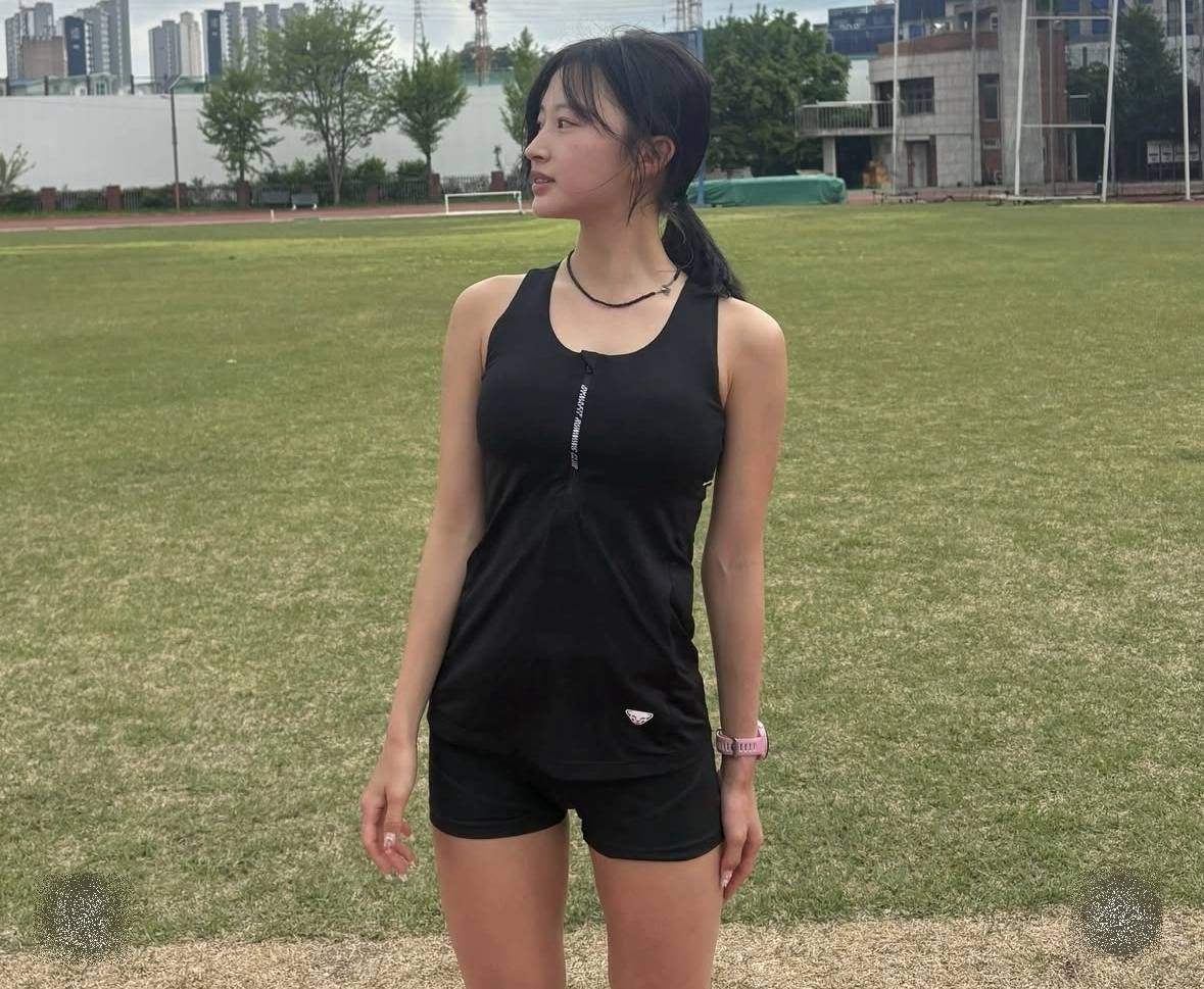 합천군청 소속 육상 선수 박서연이 경기 도중 갑자기 터진 생리에도 생애 첫 전국체육대회 마라톤 풀코스를 완주했다. 박서연 인스타그램 캡처