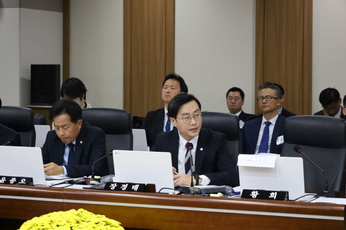 장경태 의원이 22일 인천 영종도 인천공항공사에서 열린 국회 국토교통위원회 국정감사에서 발언하고 있다. 장경태 의원실 제공