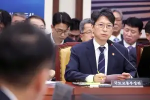 홍지선 “주택시장 급등·급락 대응책 마련”…공급 목표 미달은 내년 만회