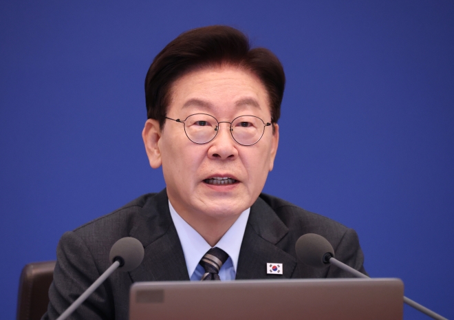 李대통령 “의무공개매수제, 주주 보호·M＆A 활성화 균형점은…의견 구한다”