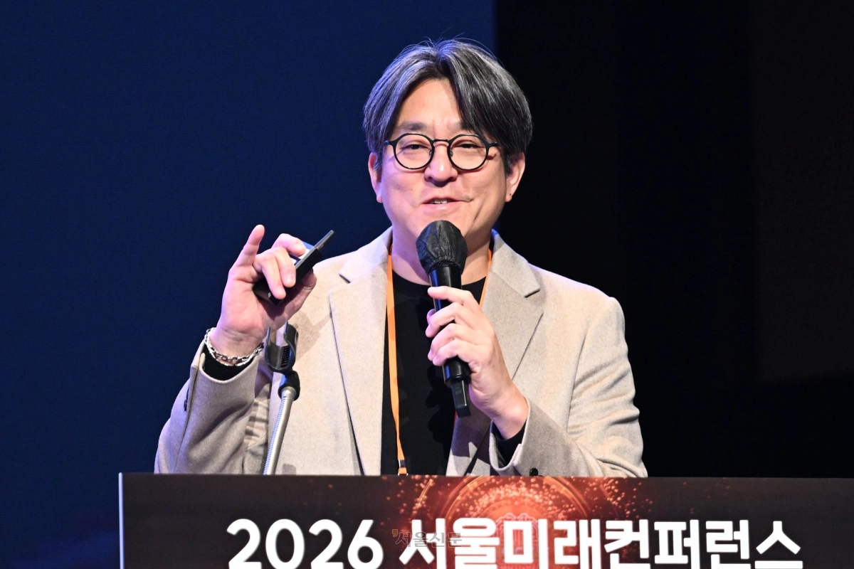 양수인 삶것 LIFETHINGS 대표가 28일 서울 중구 신라호텔 다이너스티홀에서 ‘미래의 기원, 지능의 연결과 공존: AX 초자율 사회’를 주제로 열린 제11회 서울미래컨퍼런스 서울 인사이트 세션에서 ‘초개인화된 교육: AI로 바꾸는 지식 습득의 경로’를 주제로 발표하고 있다. 2026.10.28 홍윤기 기자