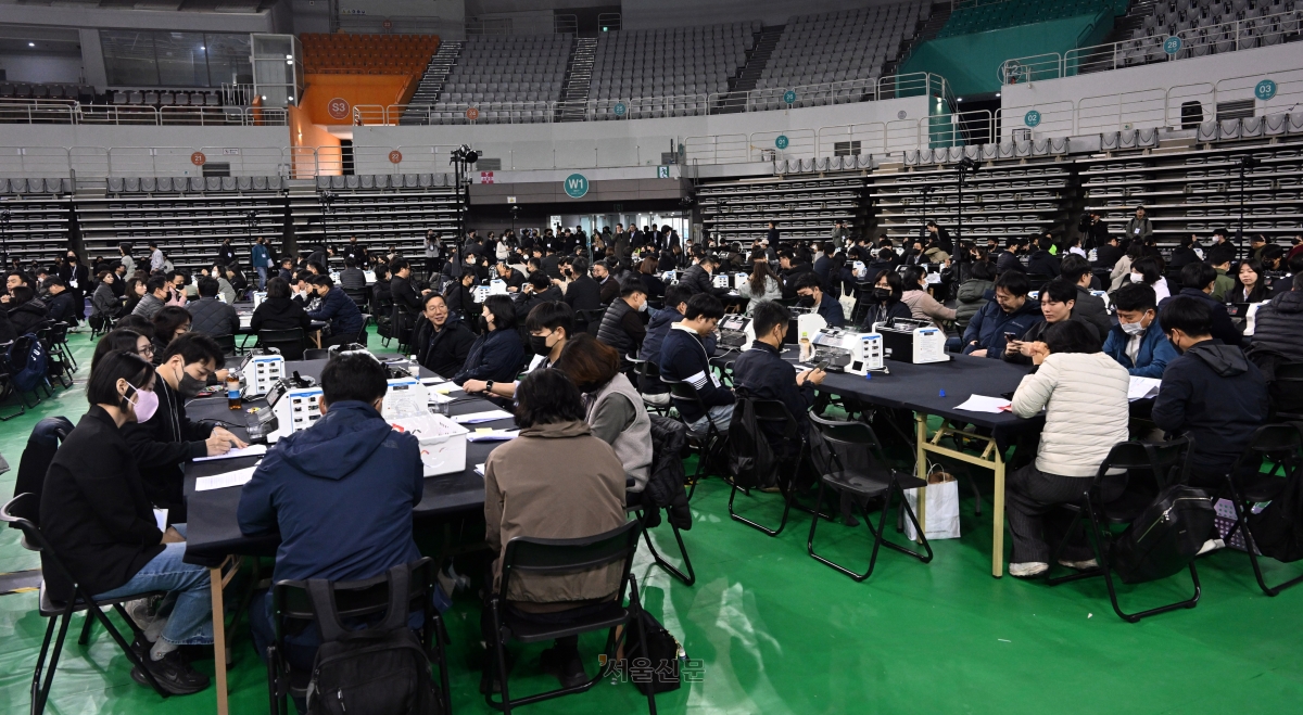 현장 검증 준비하는 관계자들