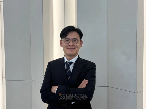 이은상 중대범죄수사청 기획조정관이 28일 서울 중구 중대범죄수사청에서 서울신문과 인터뷰한 뒤 포즈를 취하고 있다. 김주환 기자