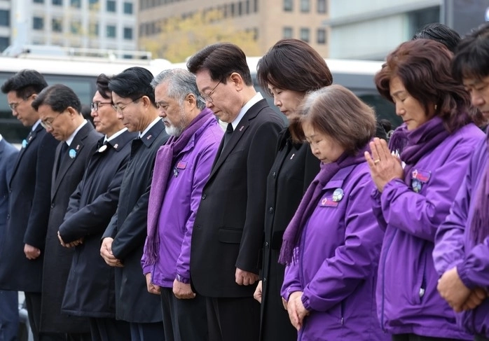 李대통령 부부, 이태원 참사 기억식 참석
