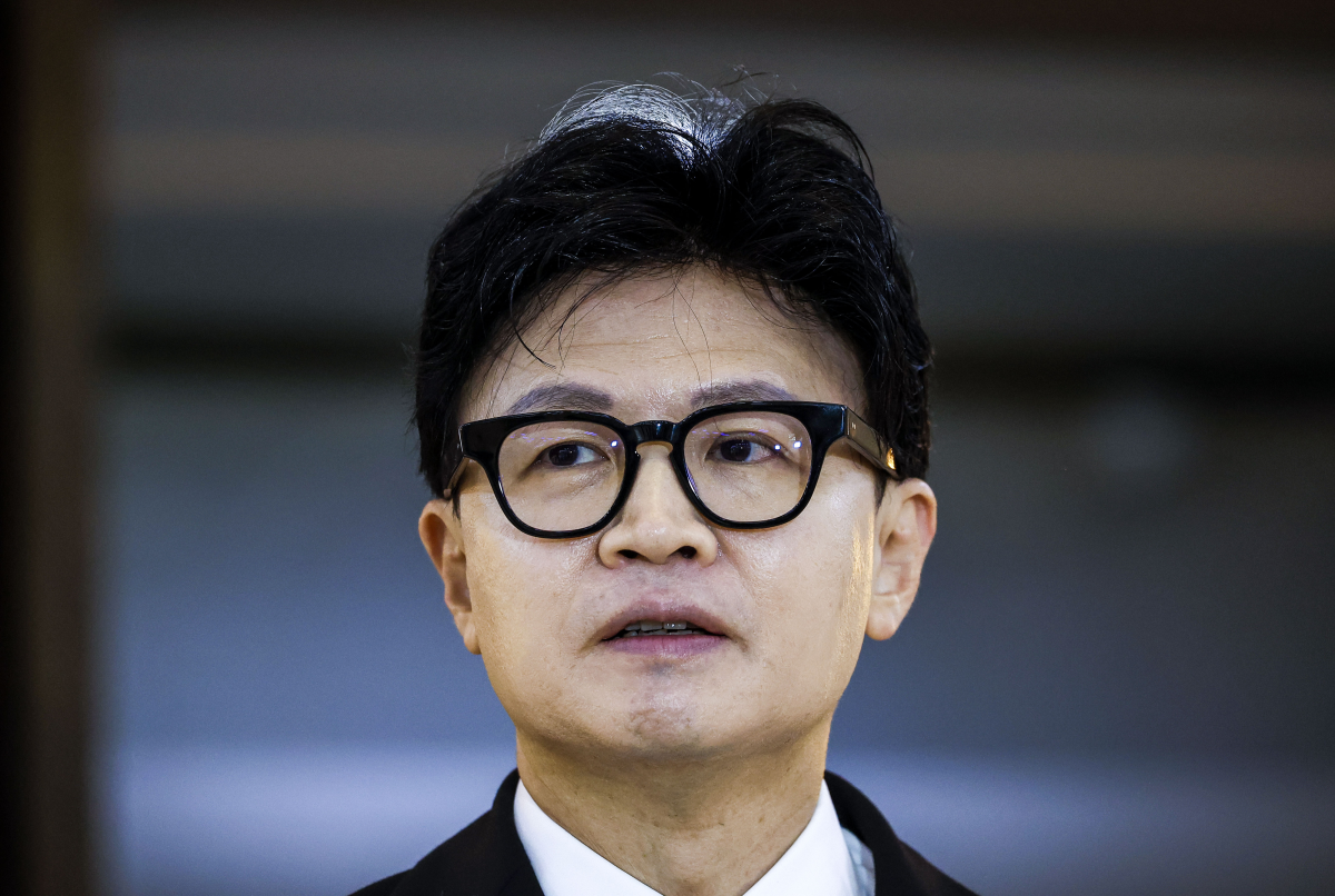 한동훈 무소속 의원이 30일 서울 여의도 국회 로텐더홀에서 현안 관련 기자회견을 하고 있다. 뉴시스