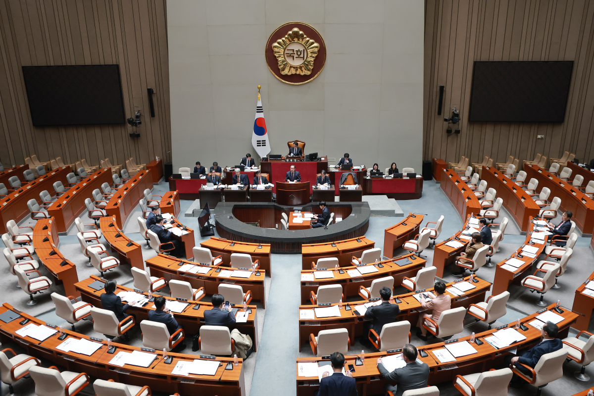 30일 국회 예산결산특별위원회 제2차 전체회의에서 2027년도 예산안 및 기금운용계획안에 대한 공청회가 열리고 있다. 연합뉴스